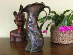 Secesyjny dzban - wazon z żurawiem