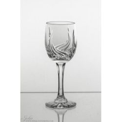 Ozdobne kieliszki do wina