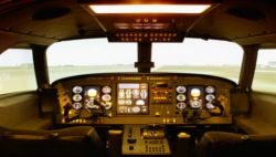 Godzinny lot symulatorem lotów